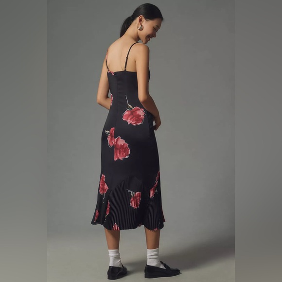 Anthropologie Adelyn Rae Sleeveless V-Neck Pleated Slip Midi Dress - Picture 3 of 10